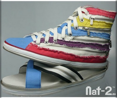 Nat-2�ǵ¹����˶�ЬƷ�ƣ����ķ���ص����ڲ�ͬ��Ь�ӵĸ����ؿ��϶�װ��������ֻҪ����Ь���Ь���м���������ͳ���һ˫��Ь�� 
