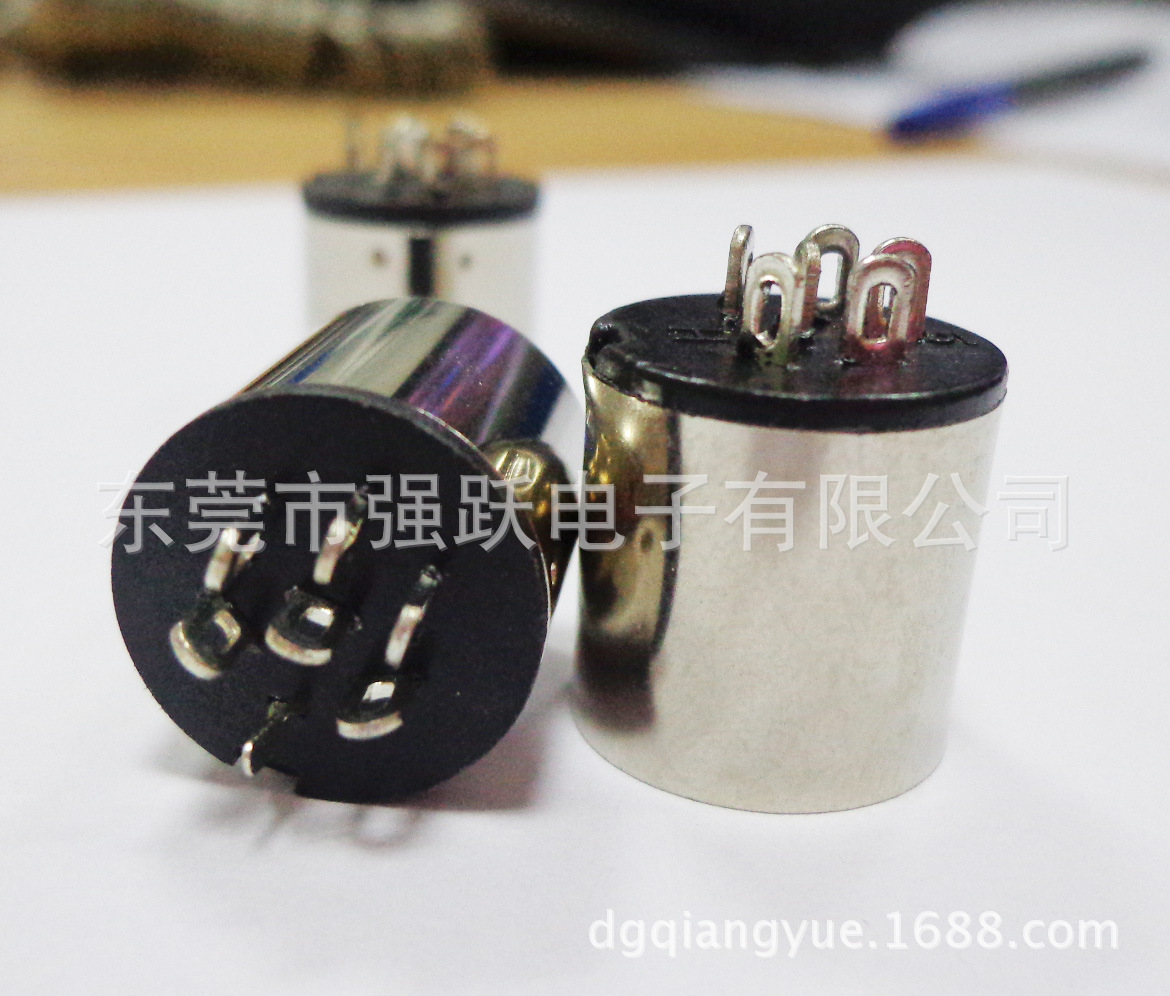 大DIN6P 母