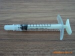 供应高质量一次性美容螺口1ml注射器
