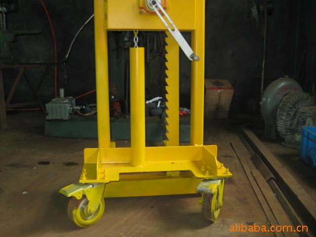 【供应订做单晶硅切片专用手摇叉车及其它机器