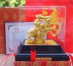 招财金兔 玉兔 发财兔 绒沙金工艺品