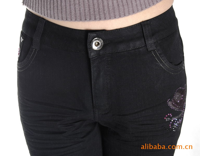 湘影<em>女裤批发</em> 牛仔裤 加棉加厚保暖中腰黑色绣