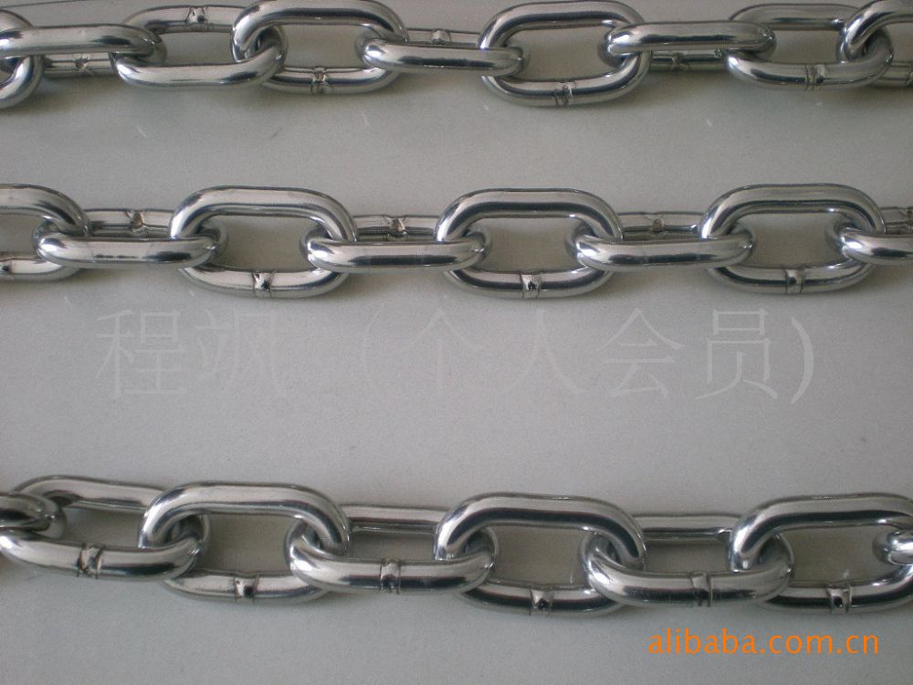 秦发集团收购的世界首套550米工作面刮板运送成套配备经过出厂评议
