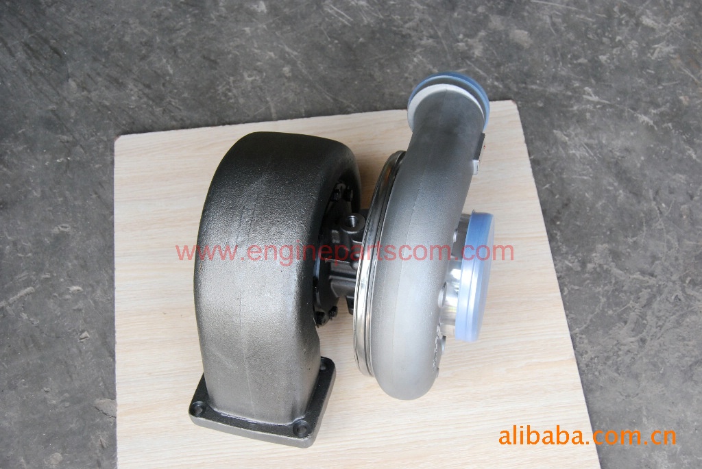 【CCEC康明斯柴油发动机3594163增压器K1