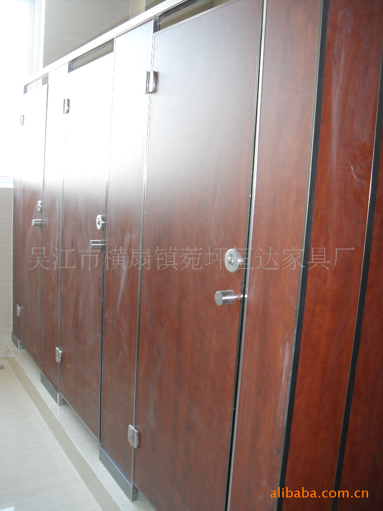 供应金属卫生间隔断 卫生间隔断 厕所隔断 卫浴隔断