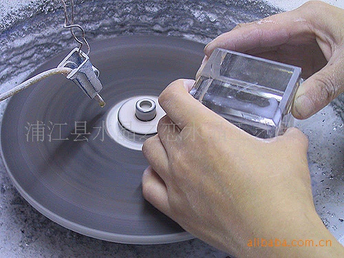 供应本司为银河娱乐集团制作的高档水晶骰子,