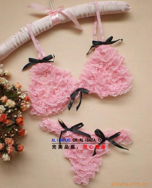F013粉色蕾丝三点式<em>蛋糕</em>文胸套装女士性感情