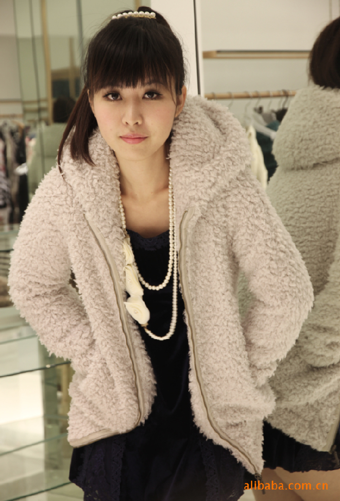 日系甜美连帽<em>毛毛外套</em>2010秋冬<em>女装</em>原单正品