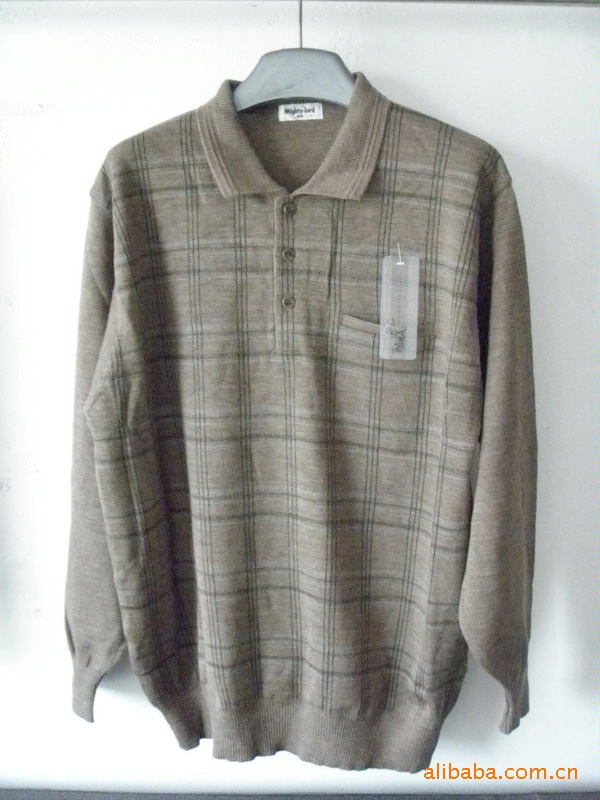 秋冬摆地摊甩货热销<em>毛衣货源</em> 低价库存男式毛