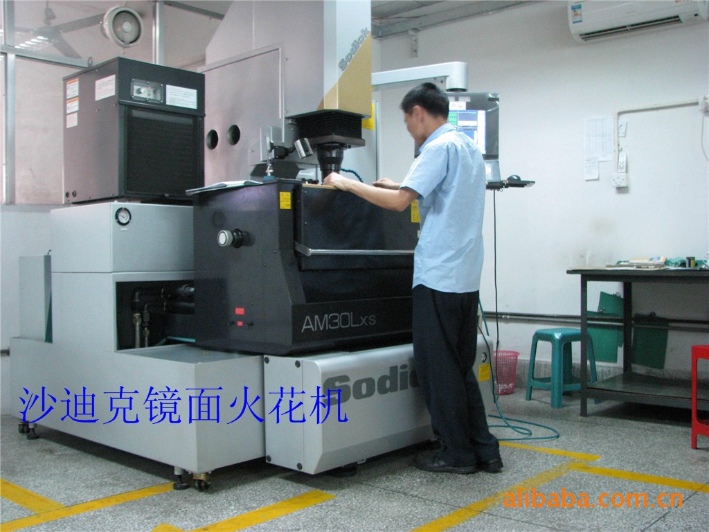 东莞、深圳塑胶模具厂专业制造精密塑胶模具、