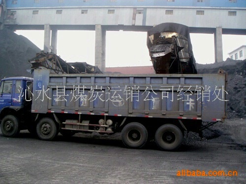 【山西晋城无烟煤,含硫低于0.5%,炭块矸石量少