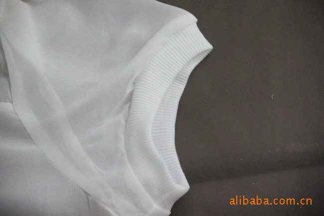 <em>针织马甲</em> 珍珠扣<em>开衫</em> 格子泡泡袖<em>衬衫</em>,<em>针织马甲</em>