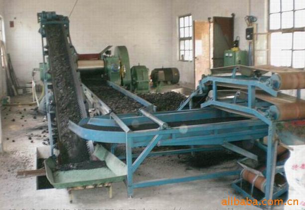 【废橡胶颗粒机,废旧轮胎处理设备,废旧轮胎破