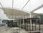 江苏南京膜结构停车棚施工现场,膜结构停车基础到膜结构停车棚成
