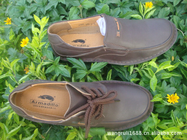 厂家直销<em>鳄鱼</em>牌男士休闲<em>皮鞋</em>超低价批发零售 