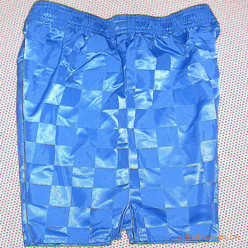 最新上架带松紧<em>带方格</em>中童大童童装<em>短裤</em>厂家一