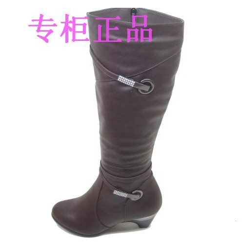 <em>加盟</em>分销<em>香香莉</em>正品皮带搭扣高跟圆头冬高帮靴