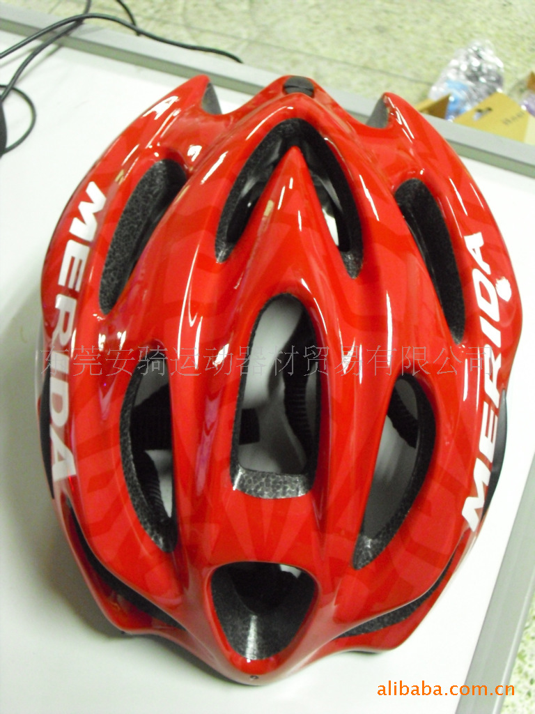 【大量供应自行车头盔,各种运动护具,】价格,厂