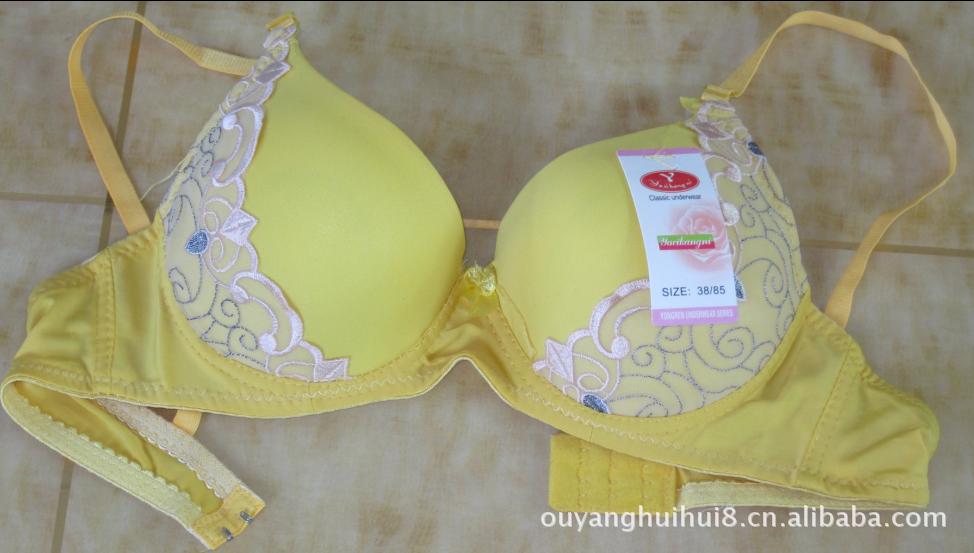 【批发<em>文胸</em>专场 经典<em>文胸 尺码</em>齐全<em>75B</em>,80B,8