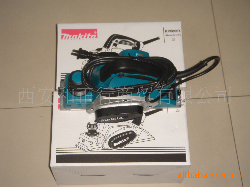 【日本 牧田 电动工具 电刨 KP0800X】