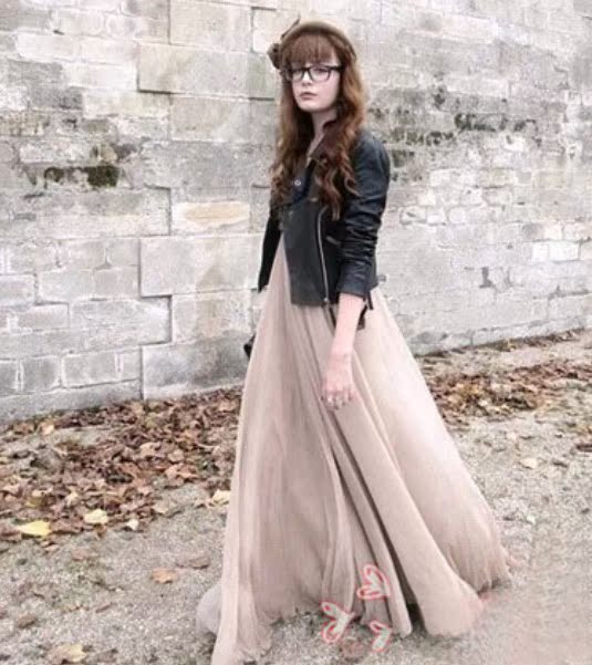 伴娘装<em>姐妹</em>裙约会斜肩压皱连衣裙伴娘礼服<em>姊妹</em>