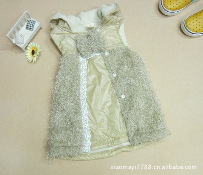 【J2011年<em>炫舞</em>宝贝<em>马甲</em>毛毛纽扣开衫帽衫单排