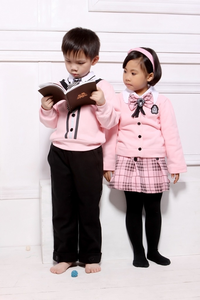 自有品牌 守护天使 <em>日韩</em>热销 <em>女童套装</em>批发 假两