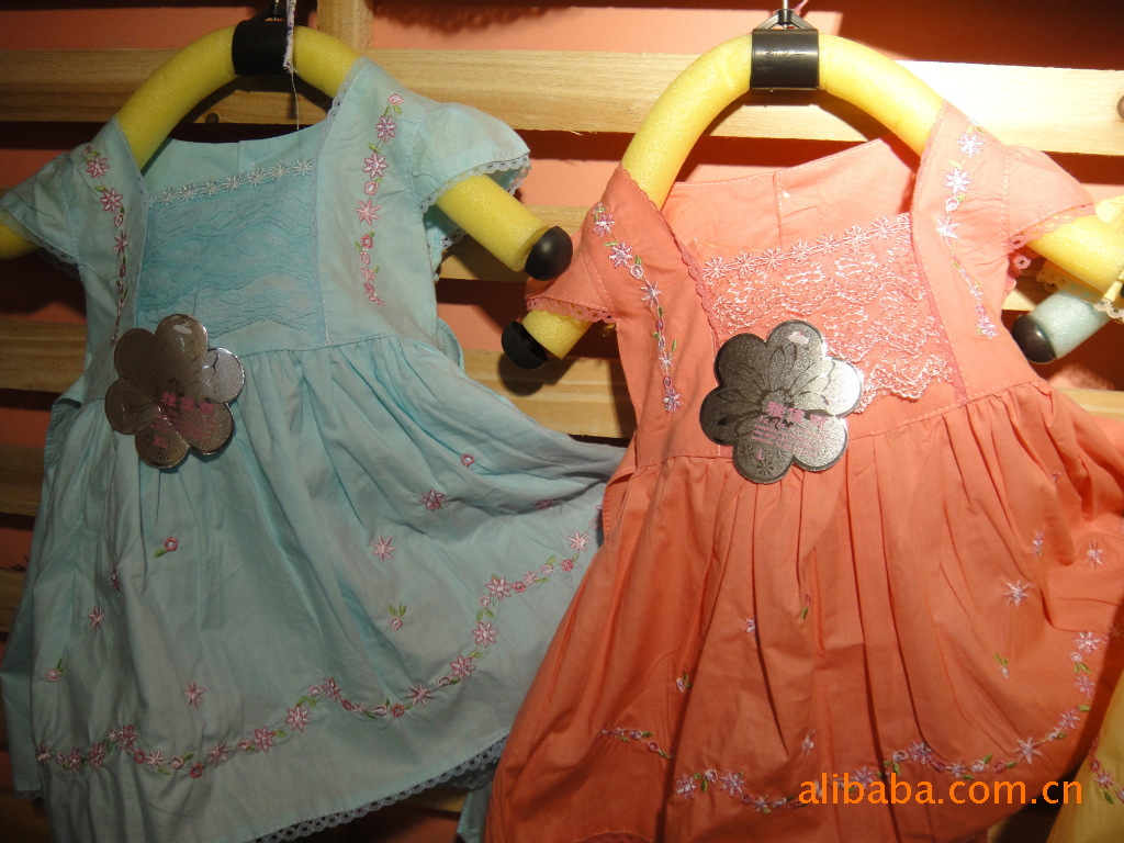 时尚韩版收腰小版翻领点子裙女款特价热卖唐装