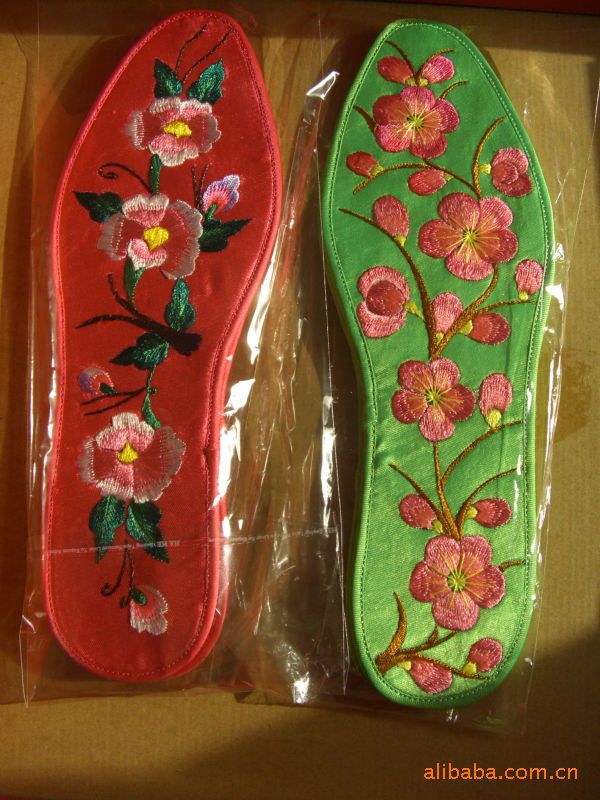 婚庆礼品 手工绣花鞋垫 龙凤鸳鸯十二相 各种花等鞋垫图案