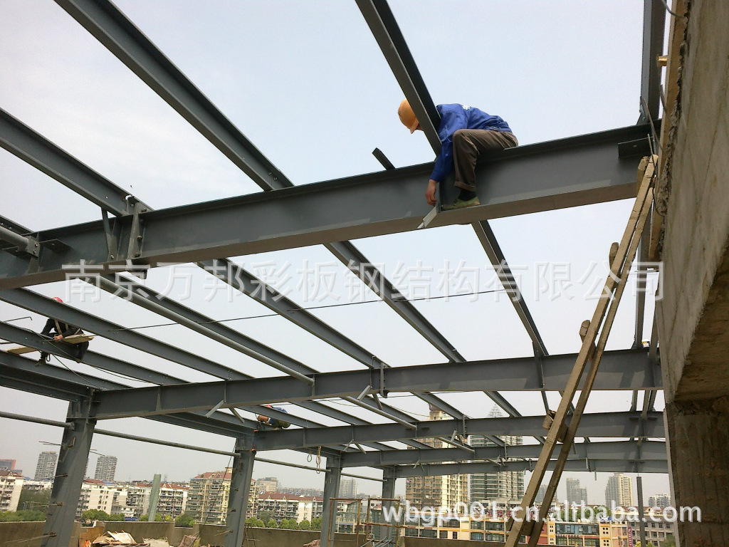 镀锌Z型钢价格及生产厂家[南京万邦彩板钢结构