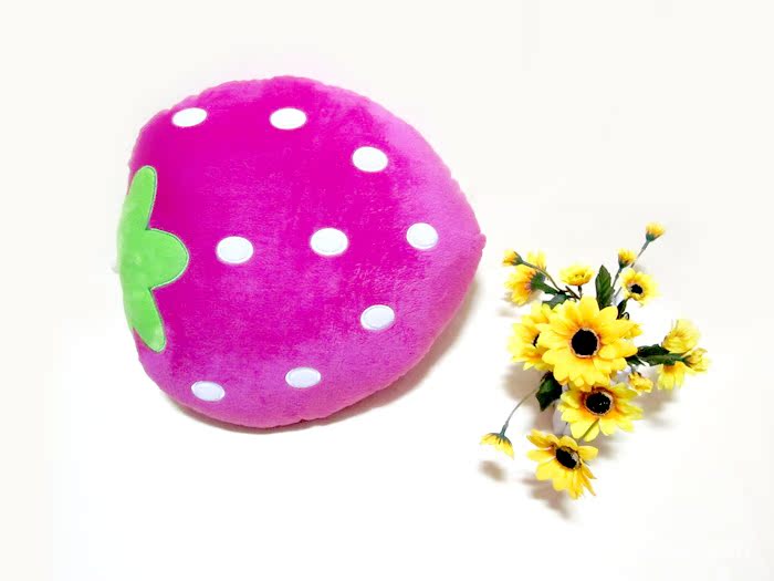 【供应厂价批发毛绒玩具新鲜草莓抱枕】