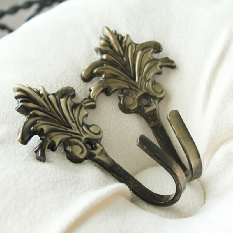 Curtain wall hook curtain hook metal hook Maple wall hook