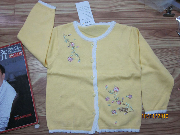<em>经典</em>韩版女童<em>毛衣</em>全棉<em>开衫</em>2-5岁穿,价格还很实