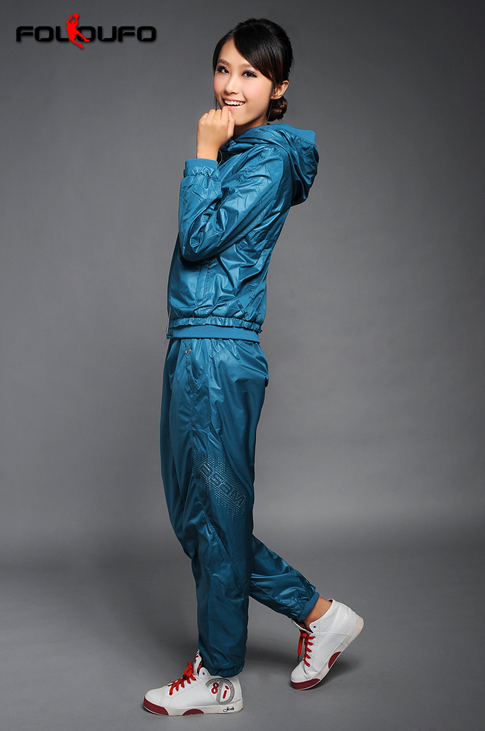 运动套装-2012<em>秋装</em>专柜正品 时尚<em>开衫</em>连帽<em>女子</em>