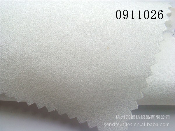 0911026乱纹棉纬弹力面料80S*60S/30D 122cm 