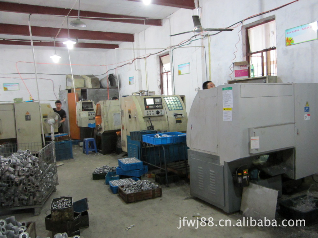 供应库存手电筒，种类多数量500件