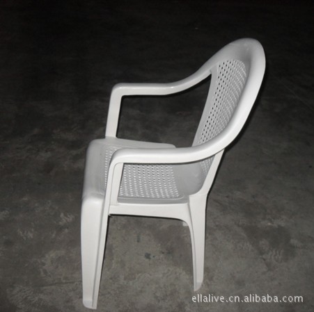 【塑料靠背椅 户外休闲椅 带扶手的塑料椅子】