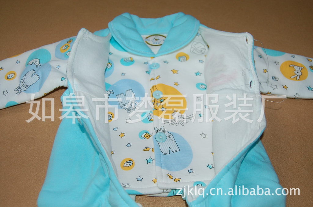 童套装/ 宝宝翻领<em>开衫扣</em>棉袄/ 开裆背带裤套装/