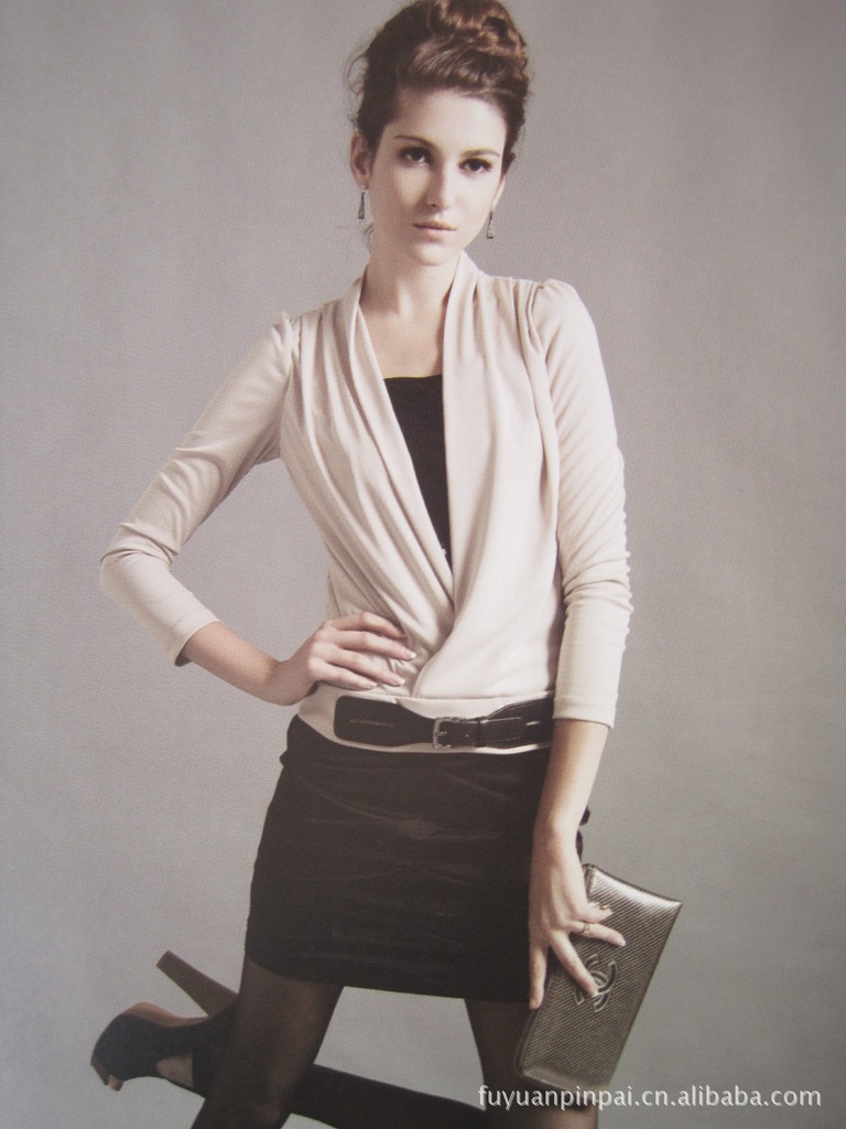 品牌<em>女装折扣</em>批发<em>杭州</em>知名品牌丽想11年秋装