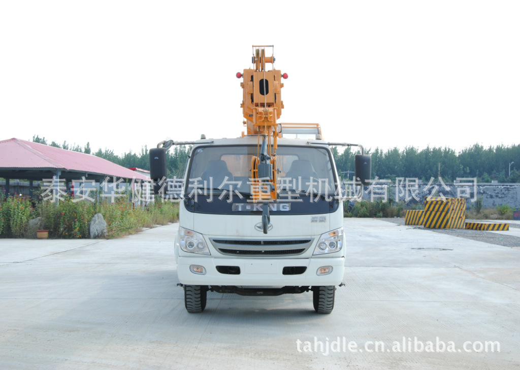 优质汽车起重机 吊车起重机 10吨四节臂吊车图片_1