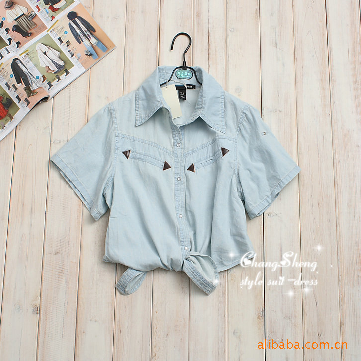 6DER日韩<em>女装女装衬衫批发</em>淡蓝色系带H&M