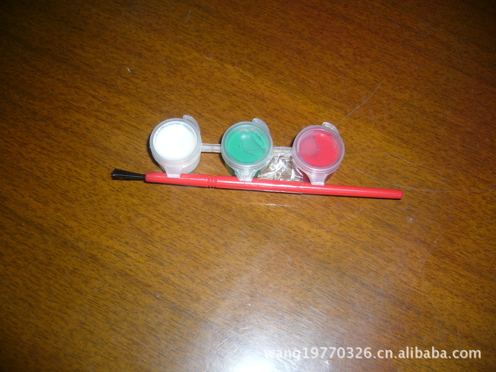 各种款式卡通造型彩沙瓶、各种容量美术颜料塑