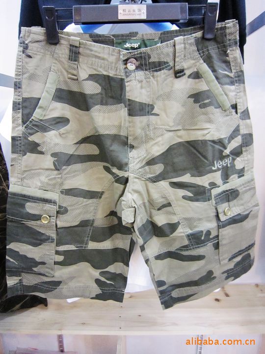 【外贸吉普短裤<em>马裤</em>!<em>今年最流行</em>的迷彩款式!】