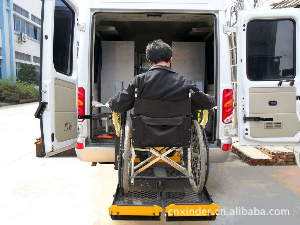 【面包车用残疾人轮椅升降机】