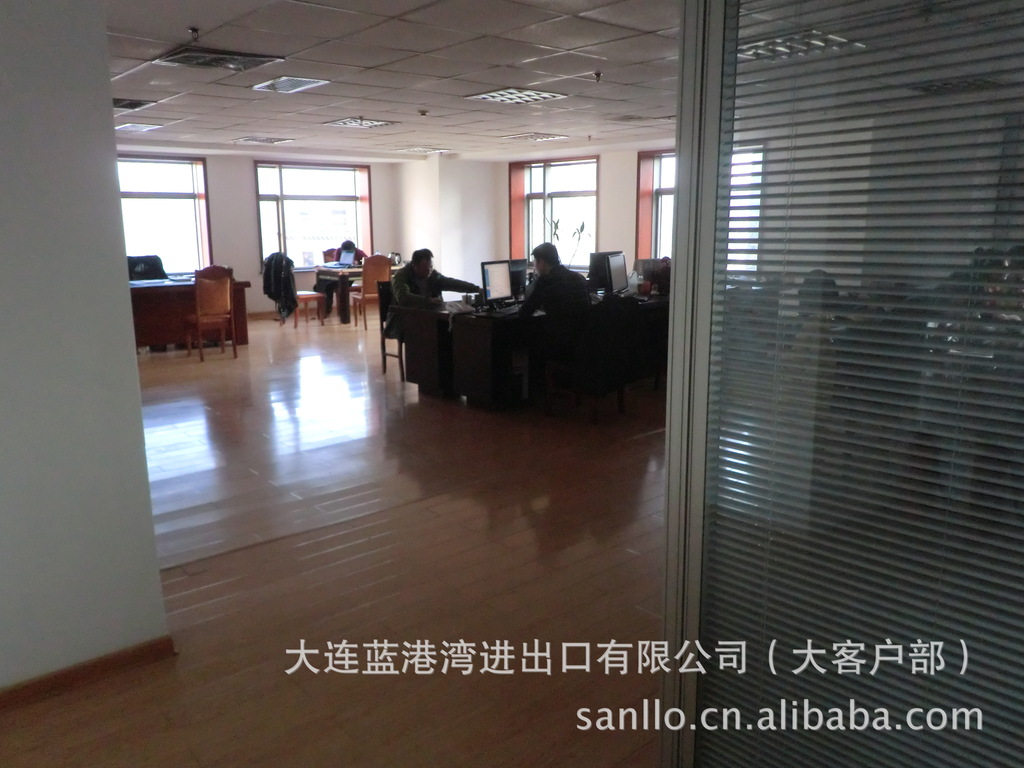 <em>女装</em>加工 辽宁<em>服装厂</em> 来样加工 来料加工 贴牌加