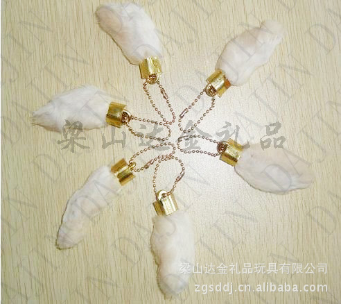 批发采购钥匙配饰-供应兔子脚钥匙链,幸运吉祥