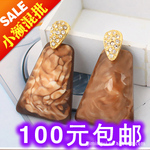 E031人气可爱新款厂家直供饰品韩版饰品高档树脂耳钉批发