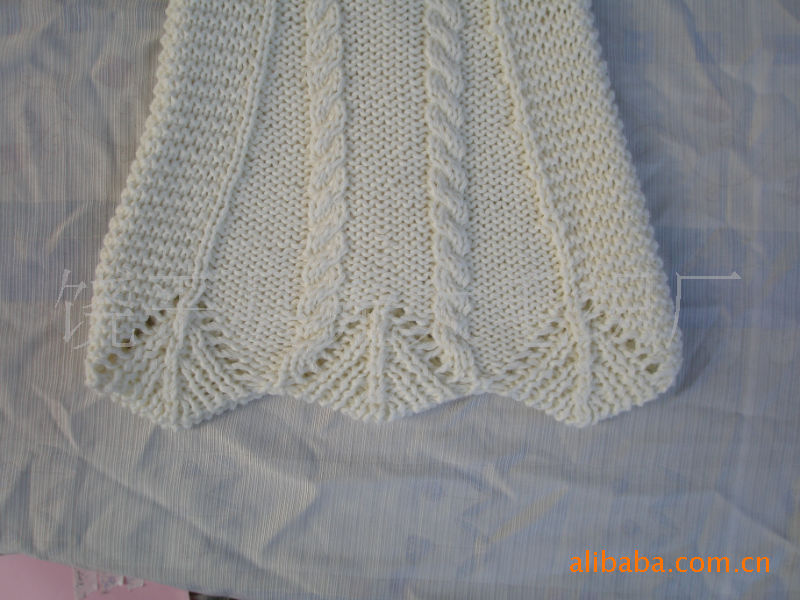 【欧美<em>粗毛线</em>纯<em>手工编织</em>白搭毛球 中长款 针织