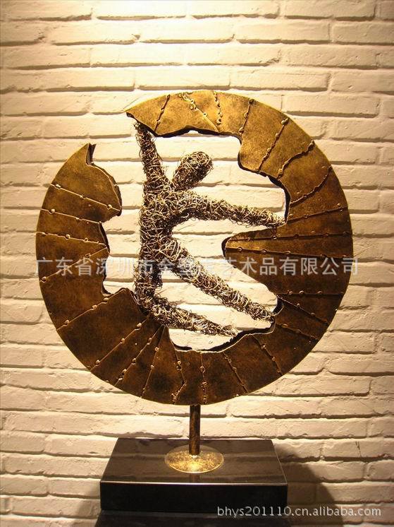 铁艺人体抽象雕塑摆件 金属工艺品 深圳金壁虎艺术品供应图片_3