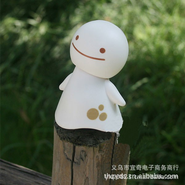 【厂家直销吸盘式扫晴娘太阳能摇头晴天娃娃】